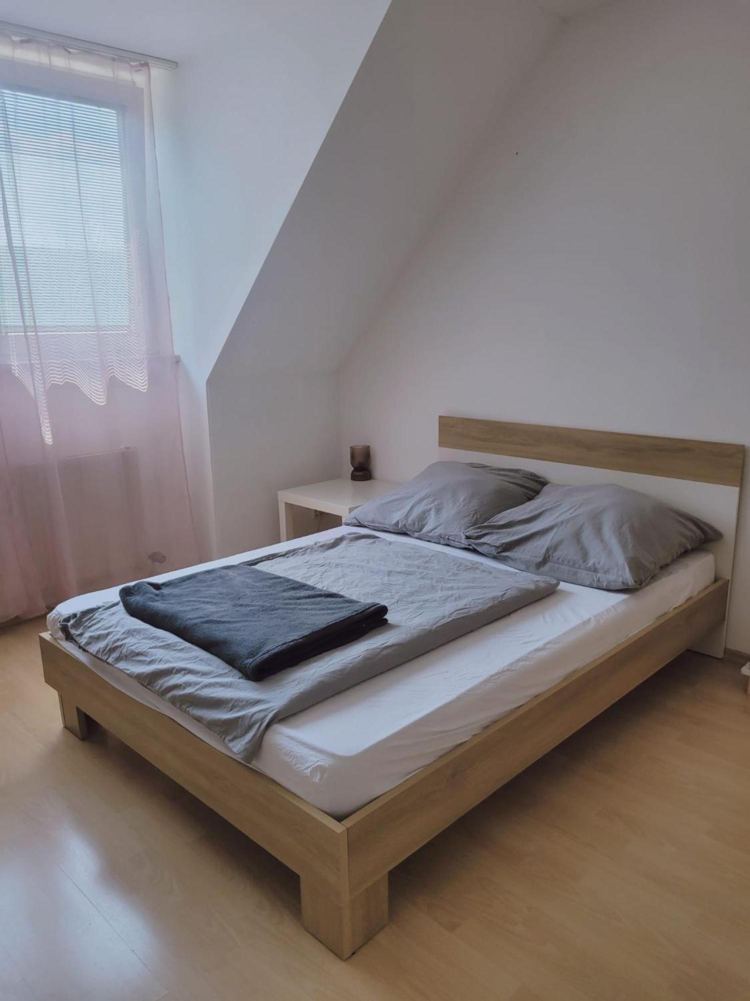 Zentrale 2 Zimmer-Wohnung Mit Balkon Байройт Екстер'єр фото